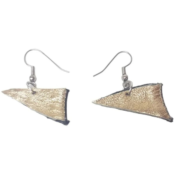 Leather Boxchain Butterfly Earrings - Picture 2 of 2